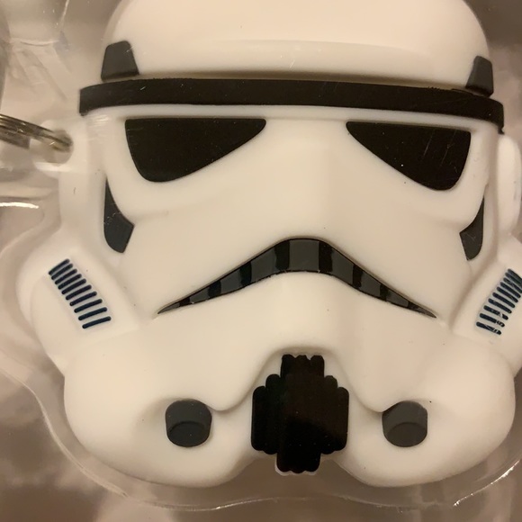Disney Star Wars Stormtrooper Apple AirPods case - Picture 3 of 4